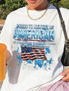 Camiseta "Orgulloso de identificarme como estadounidense 1776 2026", camiseta del 250 aniversario de EE. UU., camiseta con la bandera estadounidense, camiseta del 4 de julio. Camiseta unisex de algodón puro de 220 g. Peso ideal para todas las estaciones, adecuada tanto para hombres como para mujeres. Tejido duradero de alta calidad, suave al tacto y de larga duración. Camiseta transpirable. Adecuada para la primavera y el verano de las mujeres, vacaciones, Día de la Madre, Día de la Independencia. - Blanco - Ver 1