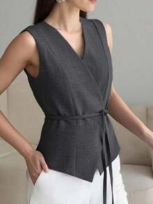 Camiseta de tirantes de diseño minimalista y unicolor para mujer - Gris Oscuro - Ver 7
