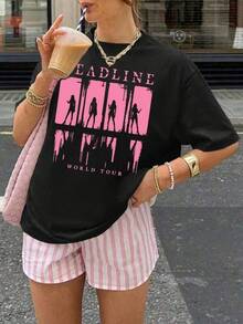 Camiseta gráfica vintage Retro GraphicDeadline para mujer - Diseño de escenario rosa sobre negro, camiseta suave de uso diario para conciertos, festivales y atuendos casuales - Ropa para fans de la música retro, camisetas para conciertos, ropa para festivales, camiseta de manga corta, ajuste cómodo, tela transpirable, moda para exteriores, top, camiseta ligera, top estampado, mujer, camisetas populares de  para uso diario, ropa de verano, ropa para niños y niñas, camisetas de apoyo para la Copa Mundial, camisetas de la Copa Mundial 2026, camisetas estampadas, camisetas estampadas. - Negro - Ver 1