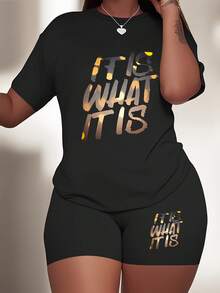 "It Is What It Is" Pinkish T-Shirt & Shorts Plus Size Sporty Set, Casual Lounge Wear, Summer Outfit, Women'S Comfort Fit, Streetwear Fashion, - 短褲 - 查看 1