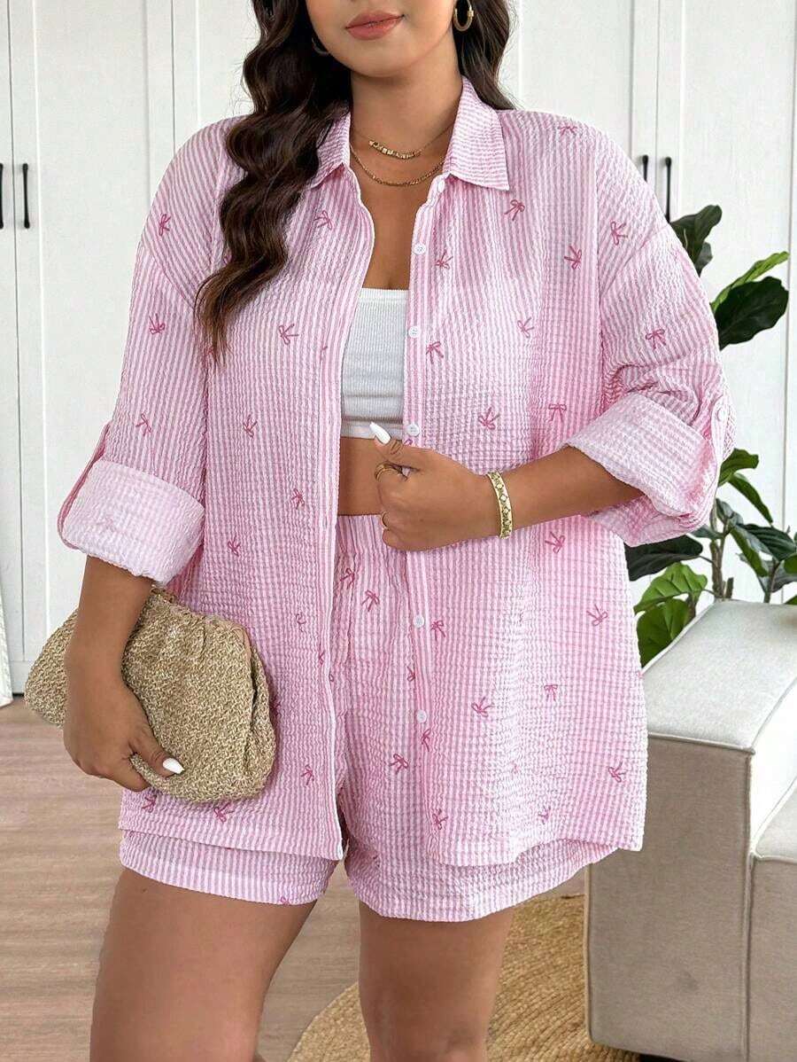 Embrisa Ropa de otoño para mujeres de talla grande, conjuntos de ropa escolar: camisa de rayas abierta al frente con mangas ajustables y conjunto de shorts para mujeres - Rosa Pálido - Ver 1