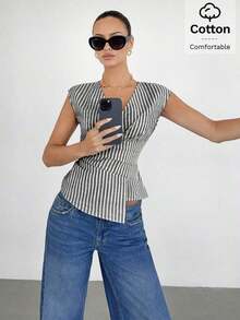 Blusa de mujer con cuello en V a rayas, plisada y con bajo asimétrico - Blanco y Negro - Ver 6