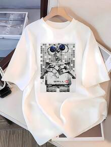 Ilustración de un simpático robot metálico con ojos que reflejan el universo simbolizando curiosidad y esperanza futurista sobre un fondo de cuadros modernos camiseta de mujer  casual cómoda para uso diario - Blanco - Ver 3