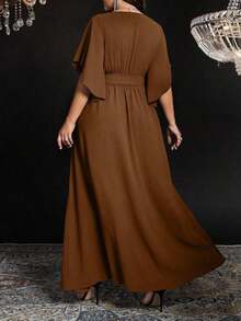 Vestido maxi elegante de fiesta con abertura, cuello en V ajustado, mangas acampanadas y cintura fruncida, talla grande para mujer - Marrón - Ver 2