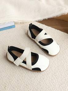 Kids' Breathable Mesh Mary Jane Shoes With Hook And Loop, Easy On/Off Casual Shoes, Versatile For All Seasons - Black and White - View 5