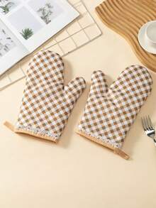 2pcs Beige & Brown Plaid Heat Resistant Gloves, Kitchen Baking Microwave Oven Insulated Non-Slip Gloves - View 2