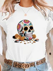 Women's Day Of The Dead Skull Graphic T-Shirt - Vibrant Floral And Marigold Design, Casual Crew Neck, Short Sleeve, Spring And Summer, White With Brown Belt Detail, Summer Casual Wear, Vibrant Print T-Shirt, Cotton Fabric - 白色 - 查看 1