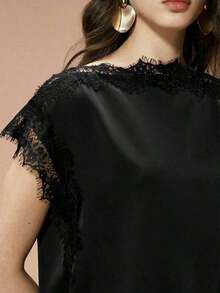 Women's Khaki Poplin Shirt With Elegant Solid-Color Lace Patch And Asymmetrical Hem, Stylish For Dates, Summer Outfits For Women, Summer Blouses - 黑色 - 查看 2