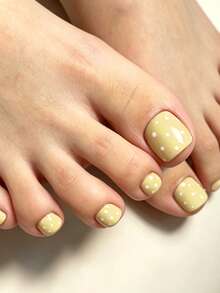 24片短方型穿戴式腳趾甲片，清新春夏風可愛奶油黃底白色波點設計，時尚日常全覆蓋假指甲尖，適合女性與女孩，含1張黏貼片、1個迷你磨條、果凍膠，隨機出貨 - 黃色 - 查看 2