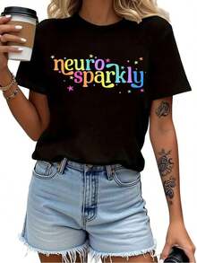 Camiseta de estilo vintage para mujeres de talla grande, con diseño de concientización sobre neurodiversidad y TDAH, con letras brillantes de colores neón y patrones de estrellas/corazones, de cuello redondo y manga corta, ideal para usar en exteriores en verano. - Negro - Ver 1