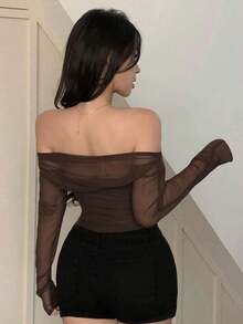 Blusa elástica de malla transparente con hombros descubiertos, para primavera/verano - Óxido marrón - Ver 2