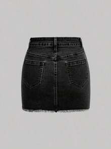 Falda corta de jean con bolsillos y dobladillo deshilachado para mujer - Negro - Ver 2