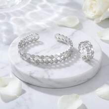 1 set Bracelet et bague en forme de nid d'abeille en cuivre avec strass, parure de bracelet ouvert et bague, accessoires rayés en zircone cubique, convient pour le quotidien, les rendez-vous, les fêtes, les cadeaux - Argent - Voir 3