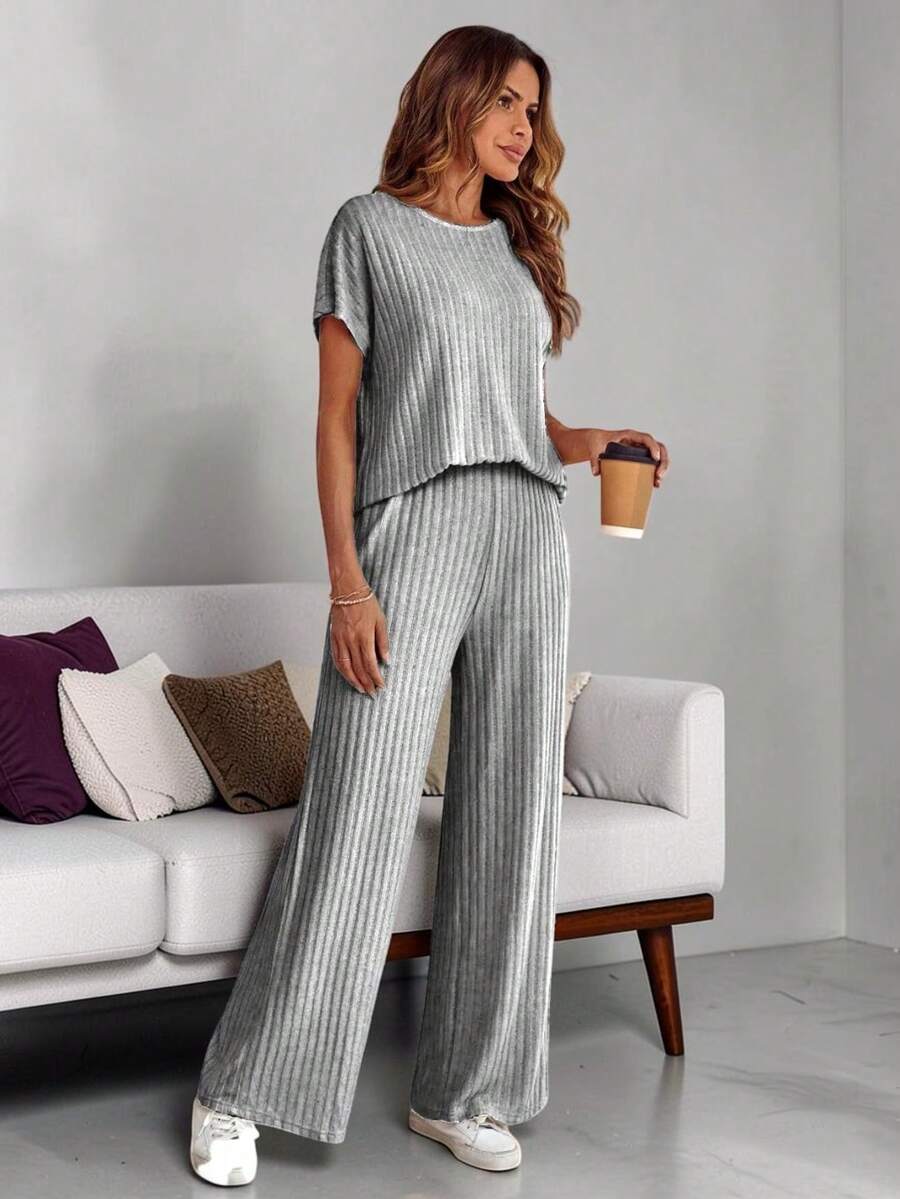 Women's Sportswear Set Comfortable And Versatile Ideal For The Gym Or Walks In The Park - 灰色 - 查看 1