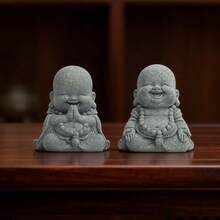 这款小巧的弥勒佛像，由绿色砂岩和树脂混合制成，面容慈祥，非常适合冥想、祈祷或佩戴作为念珠。它也是禅意客厅、祈祷室或乔迁新居的理想装饰品。其简约、波西米亚风和侘寂美学风格，散发着优雅奢华的气息，是送给她、母亲、乔迁新居或作为一份独特礼物的绝佳之选。 - 多色 - 查看 1