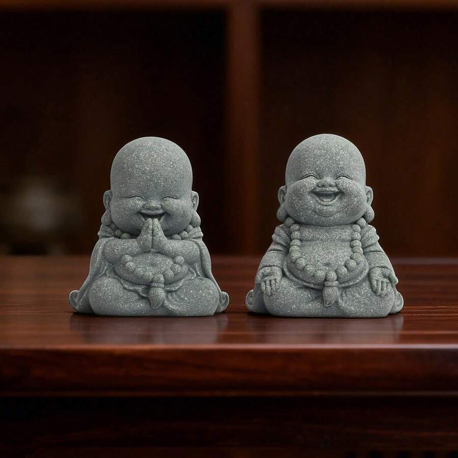 这款小巧的弥勒佛像,由绿色砂岩和树脂混合制成,面容慈祥,非常适合冥想、祈祷或佩戴作为念珠。它也是禅意客厅、祈祷室或乔迁新居的理想装饰品。其简约、波西米亚风和侘寂美学风格,散发着优雅奢华的气息,是送给她、母亲、乔迁新居或作为一份独特礼物的绝佳之选。 - 多色 - 查看 1