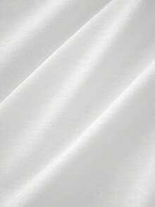 Letras coloridas con contorno brillante que expresan energía optimismo y libertad perfecta para días casuales moderna y versátil camiseta de mujer con suave textura y ajuste cómodo - Blanco - Ver 4