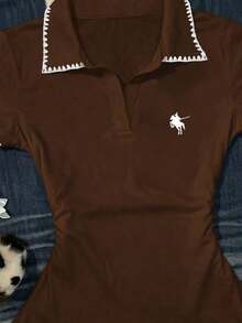 Camiseta casual de mujer con ribete de contraste y cintura fruncida, para verano - Marrón - Ver 3