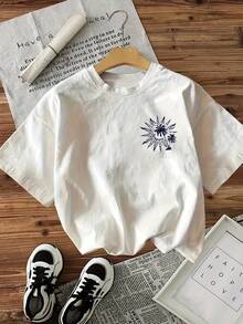 Women's Vintage Beach T-Shirt - White Blouse With Nostalgic Coastal Print, "Always Chasing The Sun" Print - Soft And Comfortable Summer Casual Shirt, Vacation Essential - Machine Washable For Daily Wear, Weekend Casual Outfit, Easy To Match And Care For. - 白色 - 查看 3