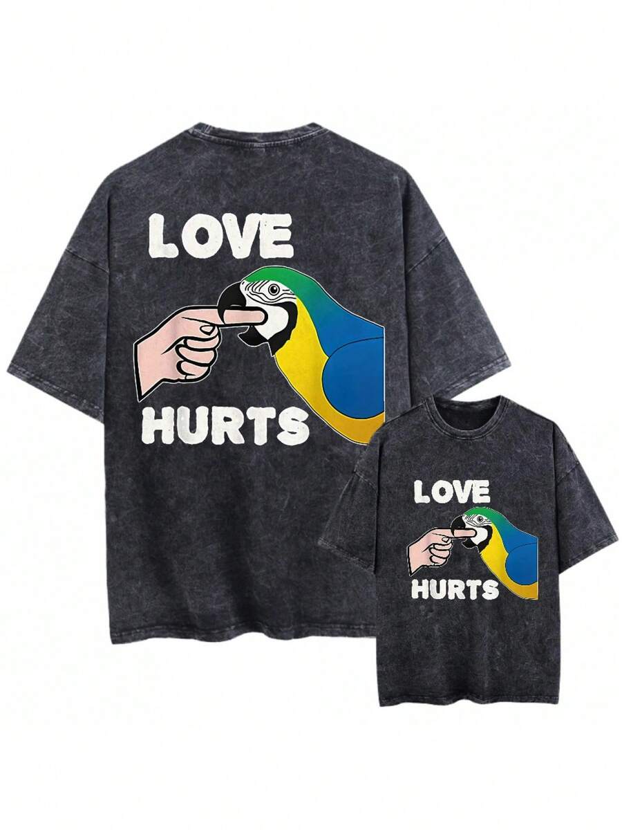 Camiseta unisex vintage lavada, holgada, negra, de manga corta, ropa unisex estampada, diseño de loro mordiendo el corazón, camiseta con estampado de guacamaya azul y dorada, camiseta lavada, talla grande, 6 tallas disponibles. - Negro - Ver 1