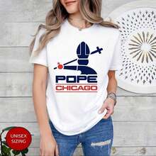 Camiseta Papa Chicago Uni, Camiseta Papa Robert Prevost, Religiosa, Camiseta Papa, Camiseta de Jesús, Regalo, Gráfico Cristiano, Blanca, Soxcotton 350g, Camiseta de algodón puro de alta calidad con estampado minimalista, Tejido suave y transpirable, Cómoda y holgada, Ideal para uso diario, Ideal para uso informal en la oficina, Apariencia diaria en primavera y verano, Diseño elegante y juvenil. La camiseta de - Blanco - Ver 7