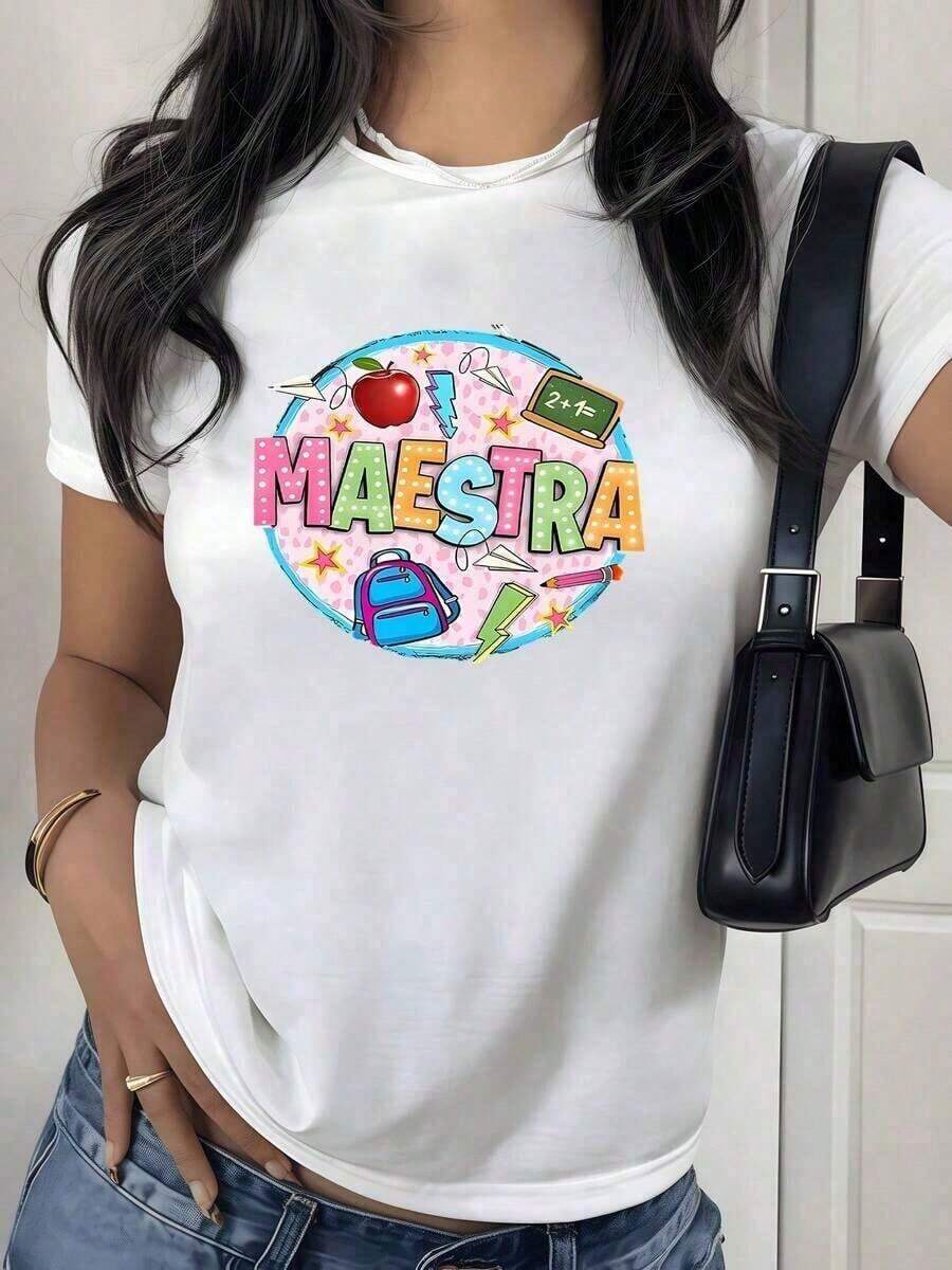 Women's T-Shirt, Cotton. Soft Cotton T-Shirt For Women. Colorful Illustration With The Word "Teacher" Surrounded By An Apple, Chalkboard, Backpack, Pencils, Paper, And Stars, Conveying A Love For Teaching. 100% Cotton Women's T-Shirt. Oversized T-Shirt. Comfortable And Lightweight. - 白色的 - 查看 1
