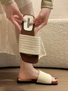 Dép xăng đan đế bằng một quai màu be dành cho nữ, dép lê hở mũi kiểu retro, dép đi trong nhà đế mềm mại, thoải mái, kiểu dáng tối giản, tiện dụng cho việc đi làm. - Màu be - Xem 9