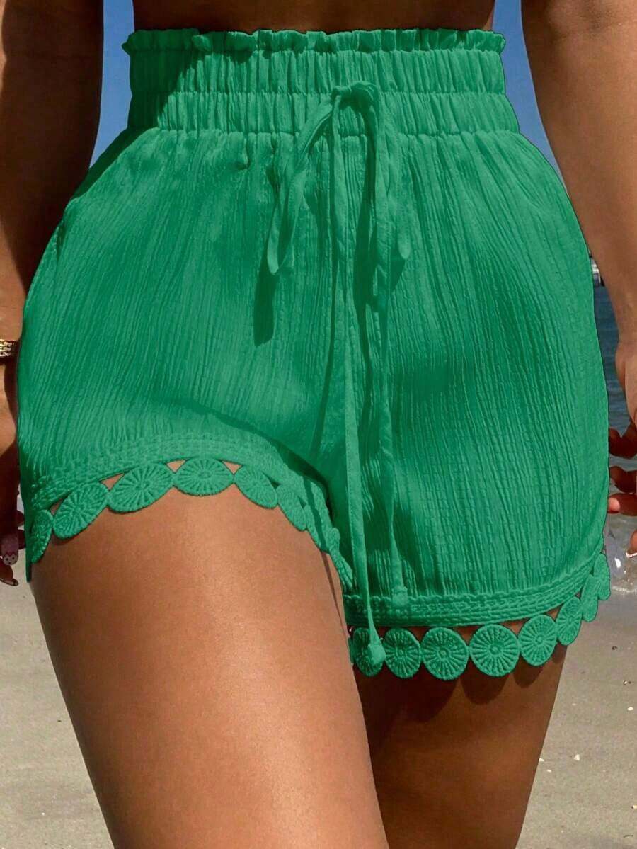 Conjunto de 3 piezas de ropa de verano para vacaciones en la playa para mujer: Cubrecostos con cintura anudada y encaje, Top de traje de baño, Shorts - Verde - Ver 1