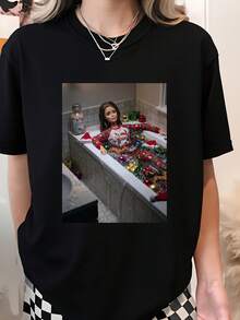 Una camiseta de manga corta para mujer, moderna, a la moda, retro, holgada, suave y cómoda, adecuada para actividades al aire libre en primavera y verano, - - camiseta negra, con un estampado navideño de un muñeco en una bañera, una camiseta de temporada navideña para mujer.blusas para mujer,blusas casuales para dama,tops,, mujer premium,y2k,playeras de mujer curvy,ofertas y liquidaciones ropa mujer,playeras deportivas para mujer,,playeras de hombre, mujer,blusas>elegante JXXH - Negro - Ver 8