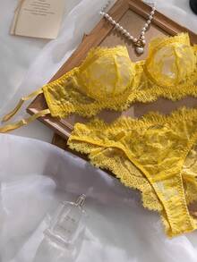 2pcs Yellow Lace Bandeau Bra Set, Delicate Lace Pattern Sheer & Sexy, Strapless Design Suitable For Open Shoulder Outfits, Sweet & Alluring, Suitable For Multiple Occasions And Groups, Underwire Style For Better Lift And Support - Yellow - View 3
