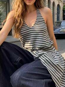 Camisole sans manches à rayures avec ourlet asymétrique pour femmes - Débardeur décontracté ajusté à la taille, convient pour le port quotidien décontracté en été - Gris - Voir 1