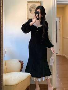Vestido de terciopelo negro estilo corte real para mujer, con cuello cuadrado decorado de perlas, mangas abullonadas y falda de corte sirena, elegante para banquetes y eventos de gala. - Negro - Ver 4