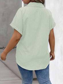 Vionelle Blusa casual de talla grande para mujer con estampado de rayas azul y blanco, de manga corta y abotonada, para el verano - Verde - Ver 2