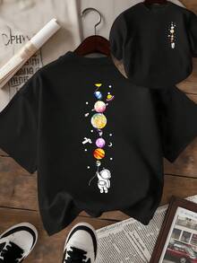 A Small Astronaut Holding Balloons With Planets Symbolizes Human Curiosity And Dreams That Travel Beyond The Universe, Revealing The Hope Of Exploring The Unknown And Discovering New Stars. Women's T-Shirt With A Double Print Inspired By The Cosmos. - 黑色 - 查看 1