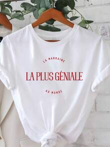 Camiseta de manga corta para mujer, corte regular, con estampado francés "LA MARRAINE LA PLUS GÉNIALE AU MONDE", cuello redondo, estilo romántico francés, llena de calidez, atuendo casual diario para el verano. - Blanco - Ver 8