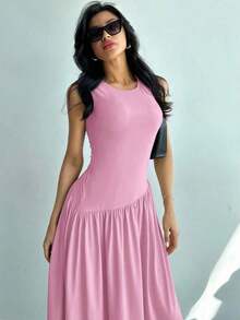 Vestido largo, sin mangas, sencillo y de uso diario para mujer con cintura fruncida y en un solo color - Rosa - Ver 4