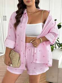 Embrisa Ropa de otoño para mujeres de talla grande, conjuntos de ropa escolar: camisa de rayas abierta al frente con mangas ajustables y conjunto de shorts para mujeres - Rosa Pálido - Ver 2