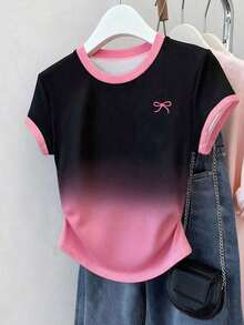 Camiseta ajustada de manga con volantes en degradado con estampado de corazón de fresa y letras, para uso casual, vacaciones y viajes, verano - Rosa 2 - Ver 1