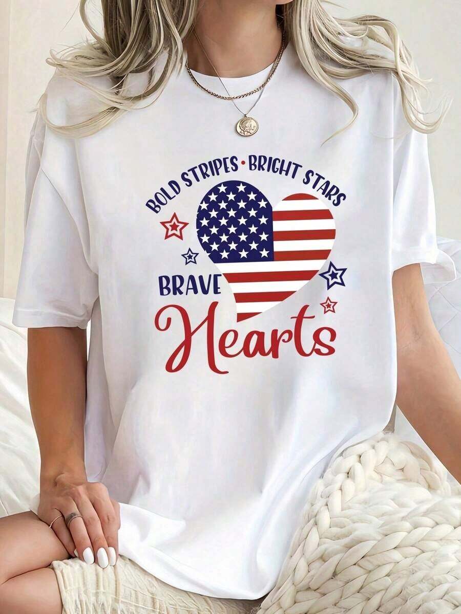 Women's T-Shirt - Fashionable Short-Sleeved T-Shirt With A Heart Design Featuring The American Flag, Stars, And Stripes. Printed Design, Machine Washable, Comfortable And Casual Round Neck Blouse For Easy Styling. Made From A High-Quality Blend Fabric, Comfortable And Lightweight. - 白色的 - 查看 1