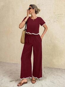 2 piezas Conjunto de top de manga corta de cuello redondo y pantalones de color contrastante para mujer - Burdeos - Ver 1