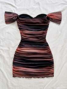 Vestido mini ajustado de punto con escote de hombros descubiertos, para vacaciones - Marrón 2 - Ver 2