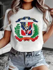 Camiseta de manga corta 100% algodón para mujer con estampado gráfico de la bandera de la República Dominicana y el emblema nacional. - Blanco - Ver 6