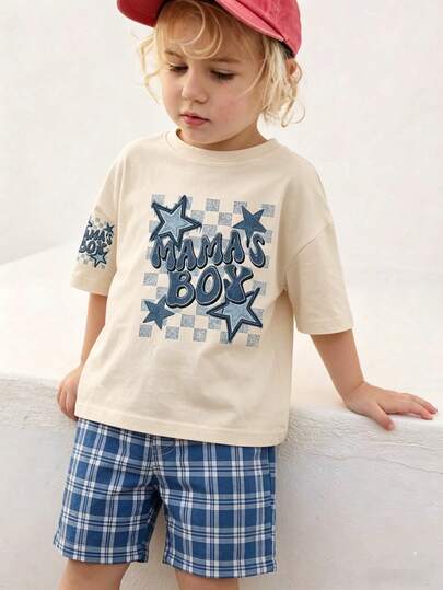 1pc Toddler Boys' Summer "MAMA'S BOY" Denim Style Graphic Print Short Sleeve T-Shirt, Casual Round Neck Top, Baby Faux Denim Letter & Star Checkerboard Pattern Daily Versatile Tee, American Retro Style Summer Childrenswear