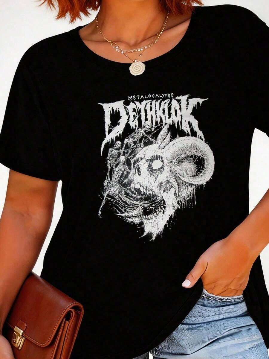 Camiseta Gráfica Dethklok para Mujer de Under The Radar, Camiseta Casual de Algodón de Manga Corta, Camiseta de Moda de Temporada con Cuello Redondo, Camiseta Minimalista con Estampado de Anime/Slogan/Banda, Tejido Cómodo de Elasticidad Media, Lavable a Máquina - Versátil para Uso Diario, Deportivo o Ocasiones Especiales - Camiseta Unisex de Algodón de Manga Corta y Cuello Redondo de Estilo Urbano Vintage - Negro - Ver 1