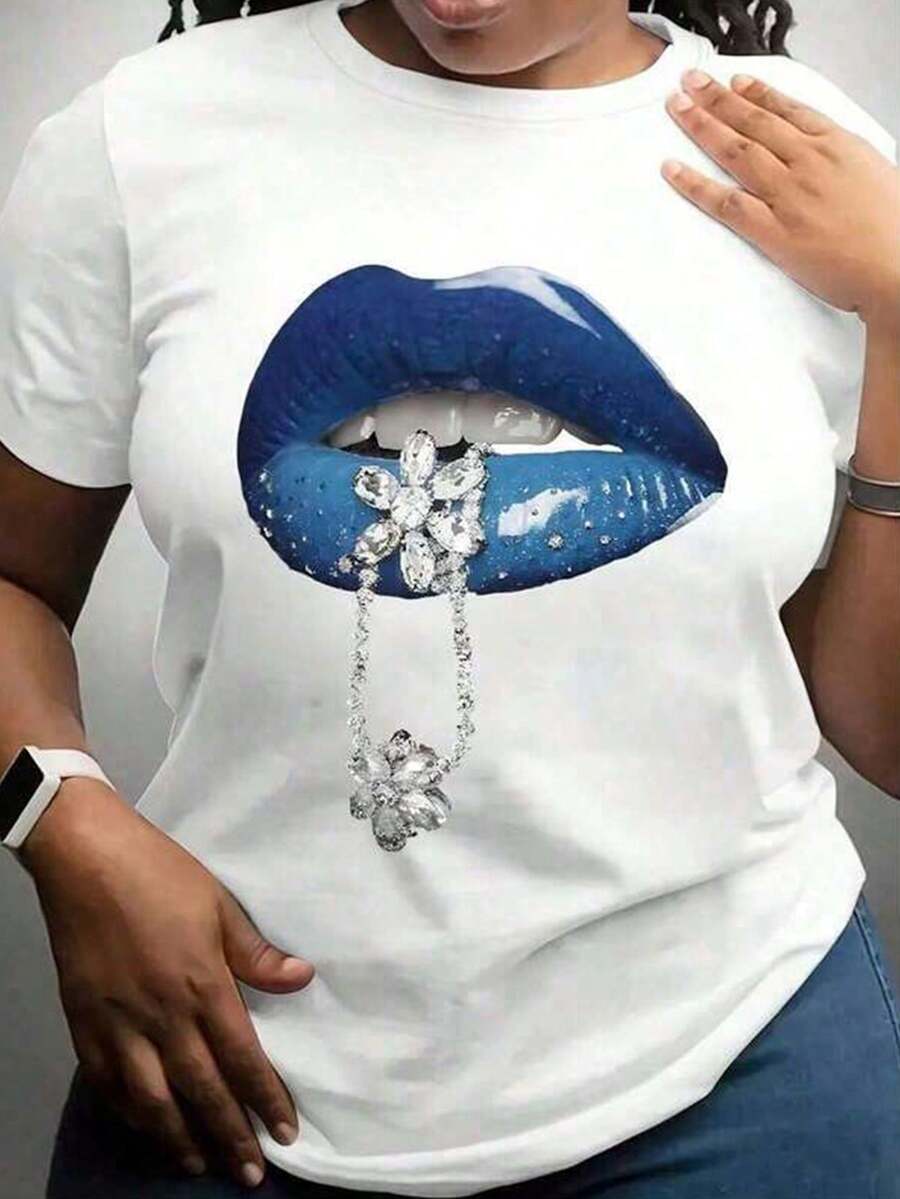Mujer Camiseta de manga corta con estampado térmico de labios azules con colgante de diamantes, diseño de labios brillantes con flor, estilo único casual - Blanco - Ver 1