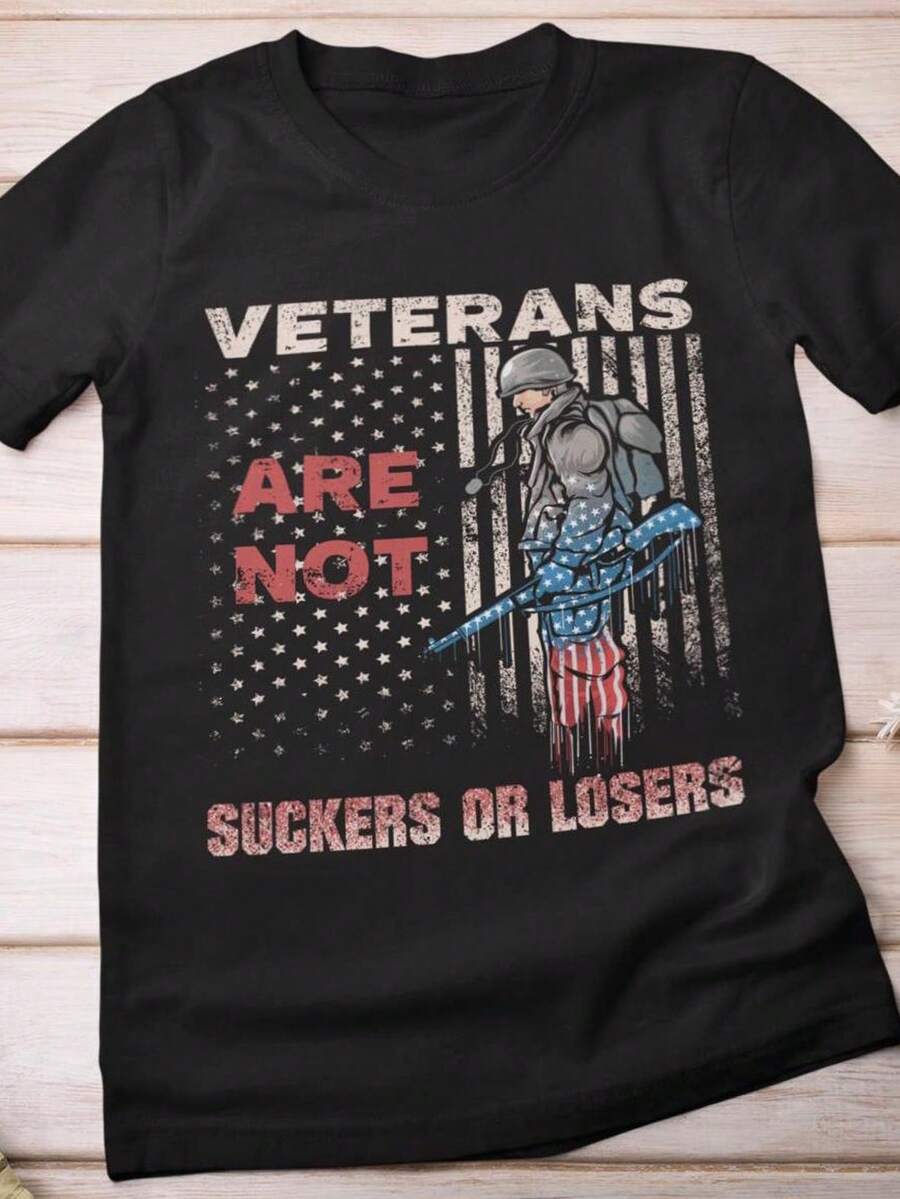 Camiseta V1eteran, Camiseta V1eterans Are Not Suckers Or ers, Camiseta V1eterans AM1erican Flag, Camiseta vintage del Día de los Veteranos. Camiseta unisex de algodón puro de 220 g. Peso ideal para todas las estaciones, apta para hombres y mujeres. Tejido duradero de alta calidad, suave al tacto y de larga duración. Parte superior transpirable. Adecuada para la primavera y el verano de las mujeres, vacaciones, Día de la Madre, Día de la Independencia. - Negro - Ver 1