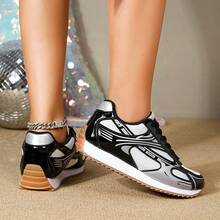 Black & White Striped Design Sneakers, Soft Sole Non-Slip Durable, Suitable For Work, Shopping, Running, Daily Wear - Black and White - View 3