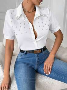 Blusa casual/de trabajo de manga corta elegante y ajustada con cuello y adornos de perlas para mujeres - Blanco - Ver 5