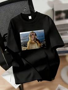 Una camiseta de manga corta para mujer, moderna, a la moda, retro, holgada, suave y cómoda, adecuada para actividades al aire libre en primavera y verano, camiseta unisex de manga corta con estampado de mono de gran tamaño.|Elegante cuello redondo, tela de elasticidad media, perfecta para uso diario, fiestas, festivales de música, vacaciones, desplazamientos y un excelente regalo para familiares, novios, novias o amigos.blusas para mujer,blusas casuales para dama,tops,, mujer premium,y2k,playeras de mujer curvy,ofertas y liquidaciones ropa mujer,playeras deportivas para mujer,,playeras de hombre, mujer,blusas>elegante FMME - Negro - Ver 1