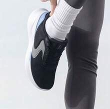 Skechers 全新百搭女士運動休閒跑步鞋 - 黑色/藍色 - 查看 5